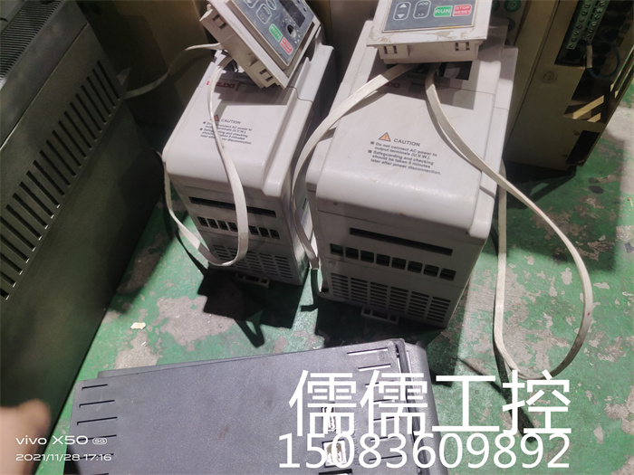 二手拆机德力西变频器0.75kw220v不带面板CDI-EM60G0R75S2好用 - 图1