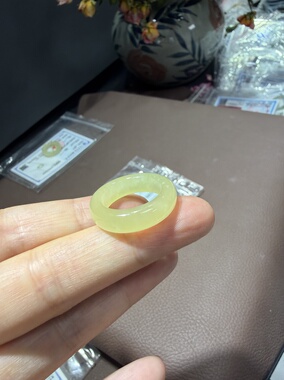 特价新疆和田玉若羌黄玉港码10.5码戒指指环一物一图带证书486号
