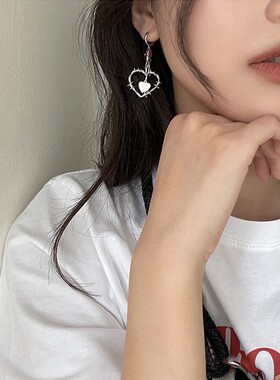 小众设计感荆棘金属爱心耳环女韩国简约个性百搭气质时尚耳钉耳饰