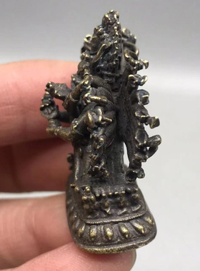 大威德金刚造像随身寸佛 古玩铜器复古藏传密宗铜铸实心老包浆佛