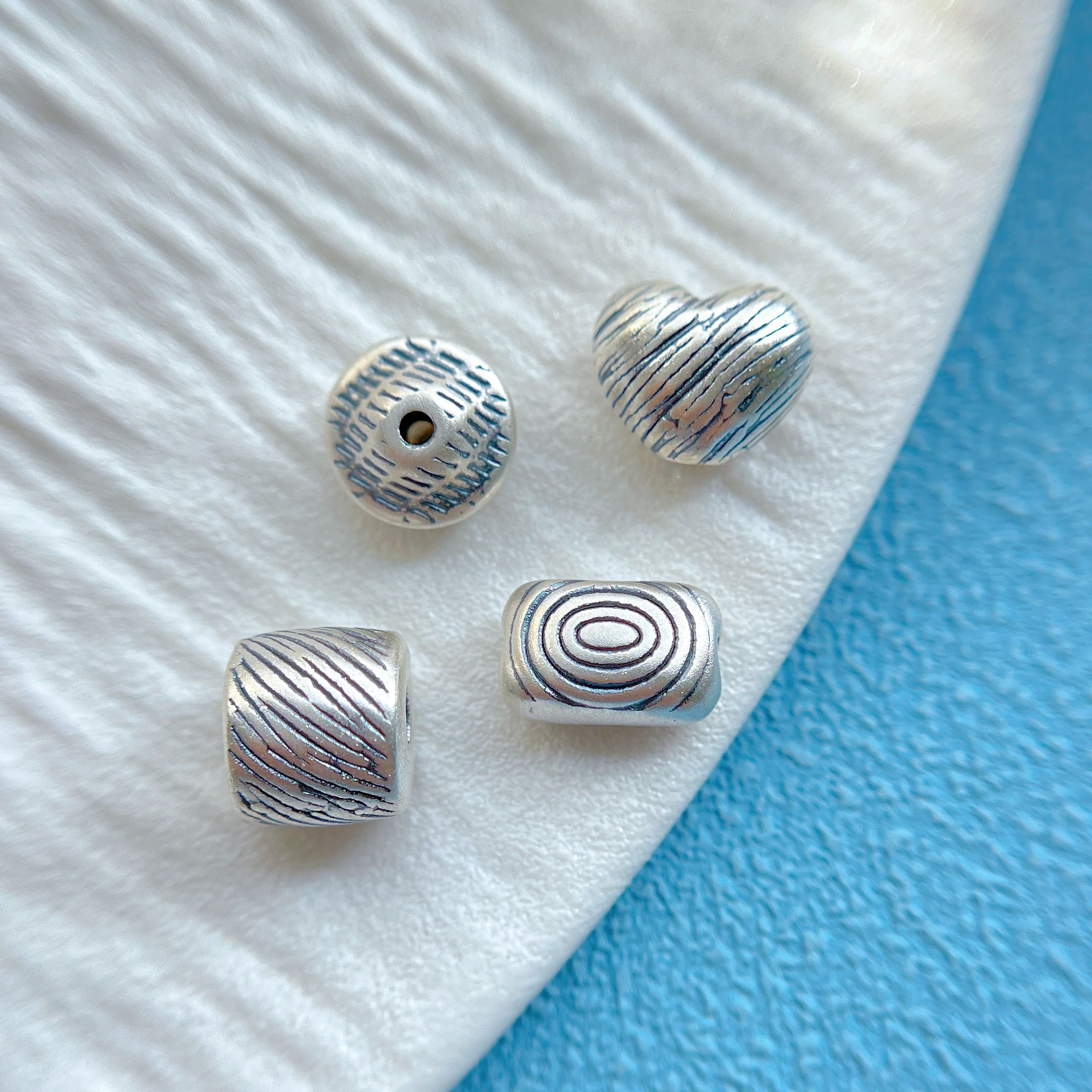 足银999纯银饰配件锤纹八棱珠灯笼珠百香籽蝴蝶隔珠隔片拉丝爱心 - 图2