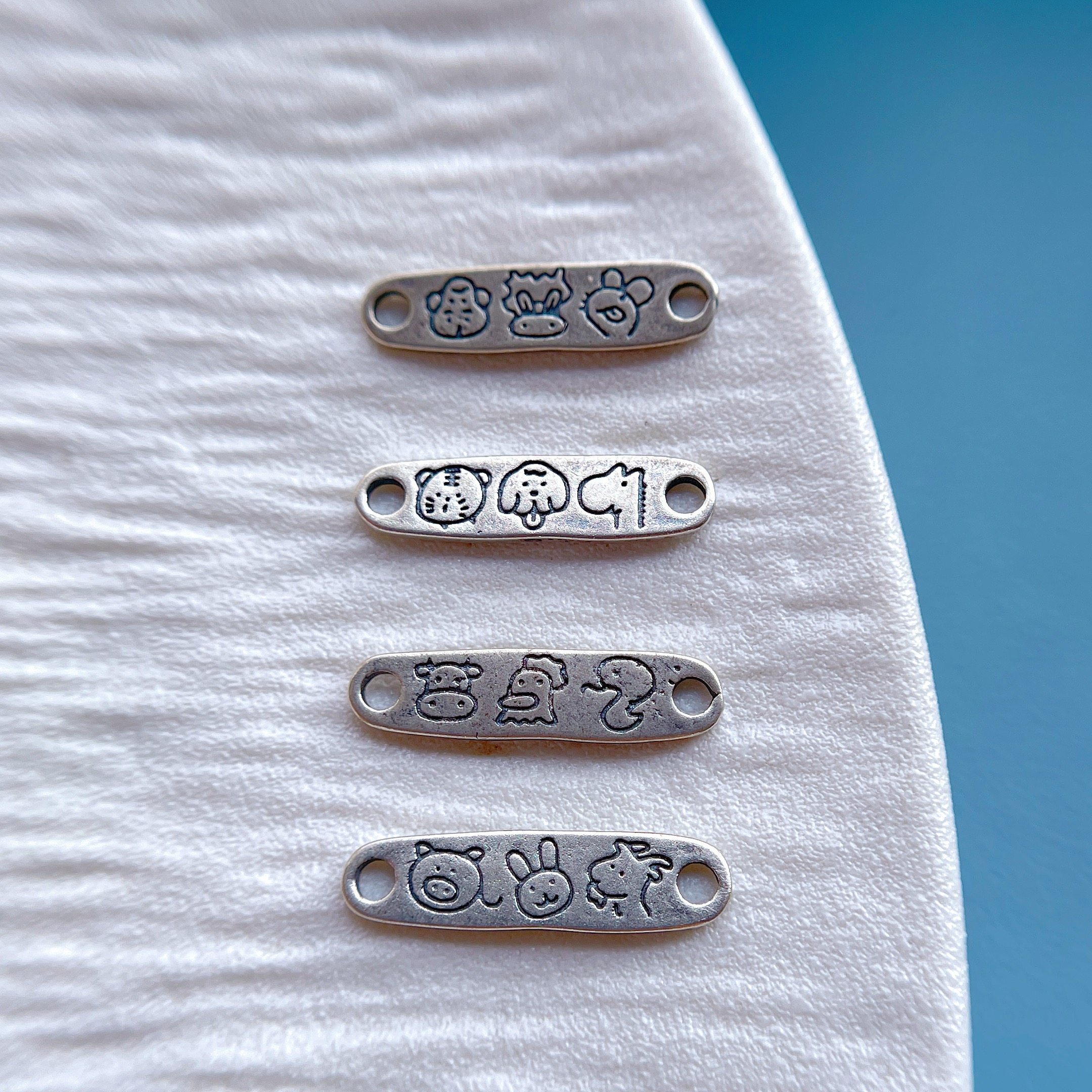 925纯银饰配件錾刻十二生肖三合手牌牛蛇鸡虎马狗鼠猴龙羊兔猪diy,淘宝优惠券,粉丝福利购,淘宝优惠卷