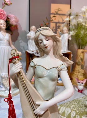 创意女孩陶瓷摆件家居客厅酒柜房间少女心装饰品新结婚礼物送新人