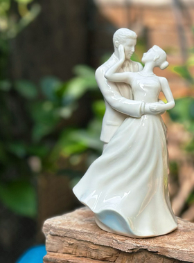 持续瓷生 陶瓷白膜家居工艺品桌摆件迪士尼白雪公主王子人物创意