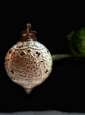 陶瓷镂空无芯铃铛球挂件工艺品