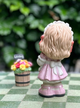 女孩玫瑰花陶瓷水滴娃娃