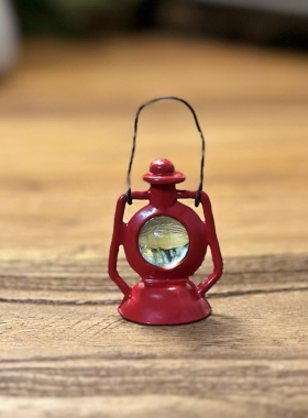 持续瓷生 娃娃屋配件微缩金属模型剪刀拍摄道具仿真迷你煤油灯