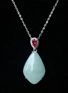 翡翠时尚风节日元旦新年礼物吊坠