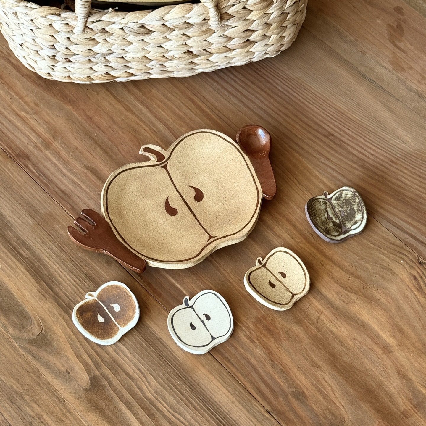 一颗松果居 自制手作粗陶瓷筷子架可爱苹果切片筷子勺子架摆件,淘宝优惠券,粉丝福利购,淘宝优惠卷