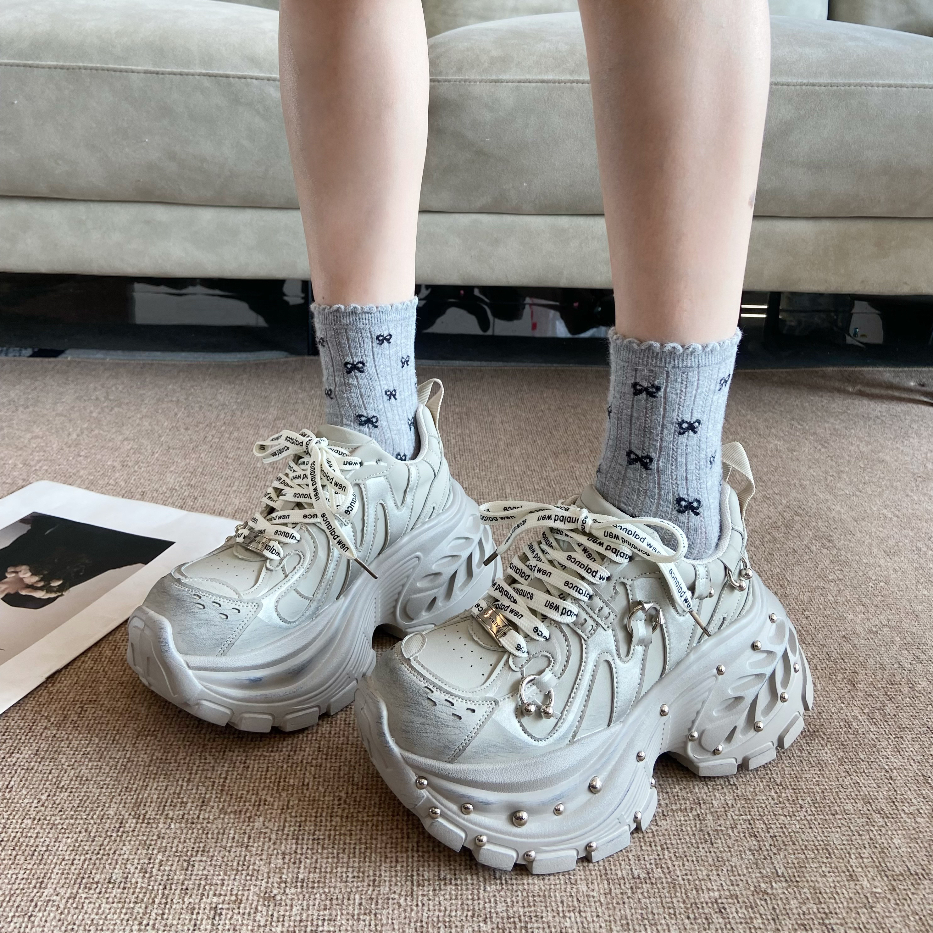 真皮厚底增高做旧擦色老爹鞋女2025秋季新款百搭铆钉休闲运动鞋潮 - 图0