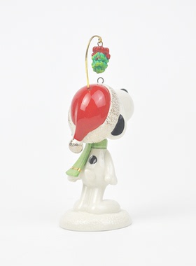 Cershar Lenox花生漫画 在槲寄生下的史努比 陶瓷圣诞节装饰摆件