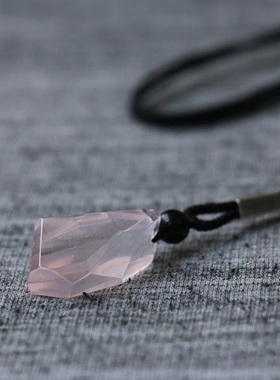 招桃花天然粉水晶吊坠项链男女款