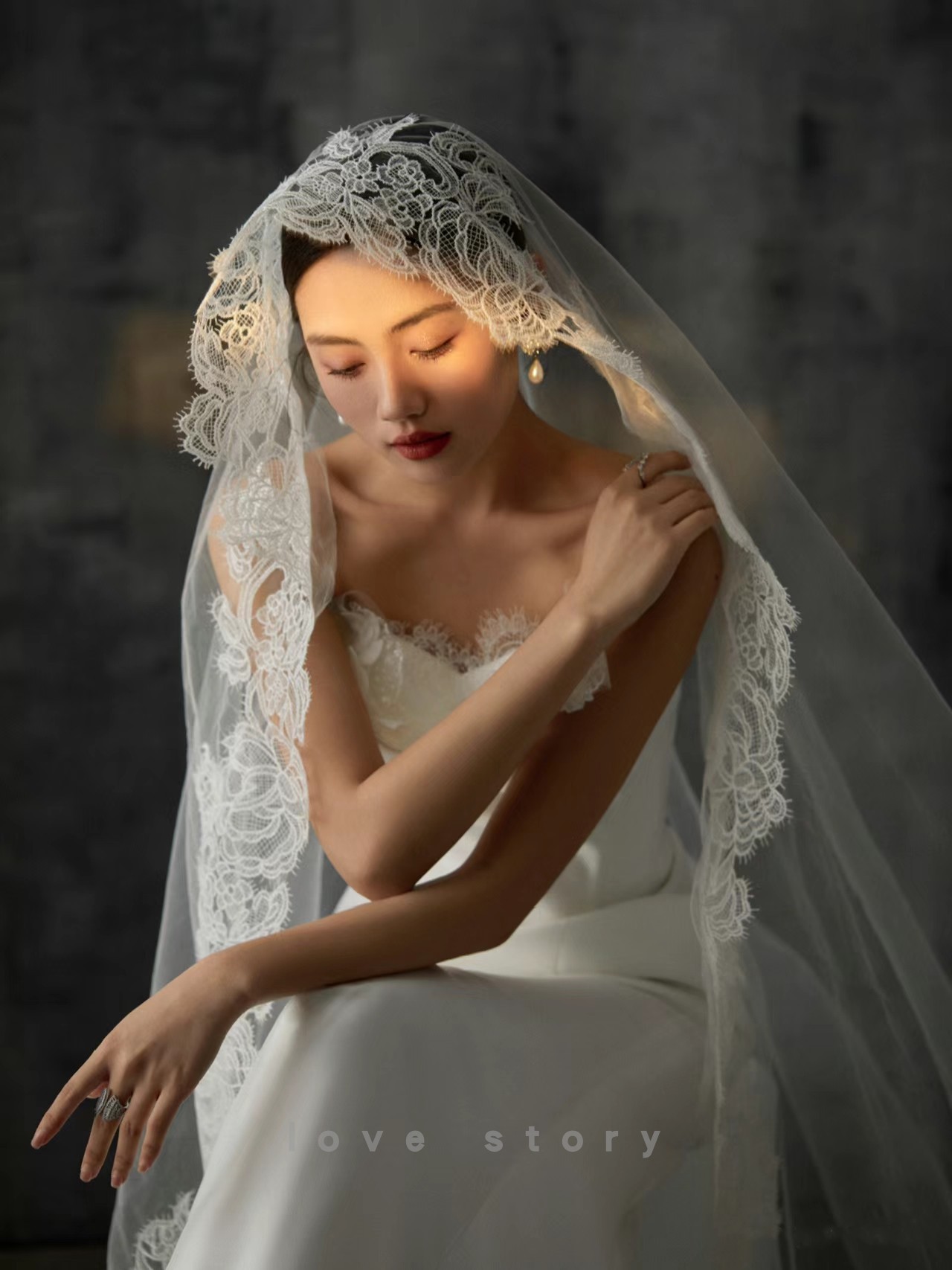 头纱新娘主婚纱长款拖尾蕾丝头纱复古简约高级感网红拍照道具头饰_虎窝淘