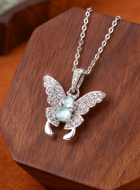天然危料翡翠蝴蝶项链女S925纯银镶嵌温柔气质锁骨链厂家批发代发