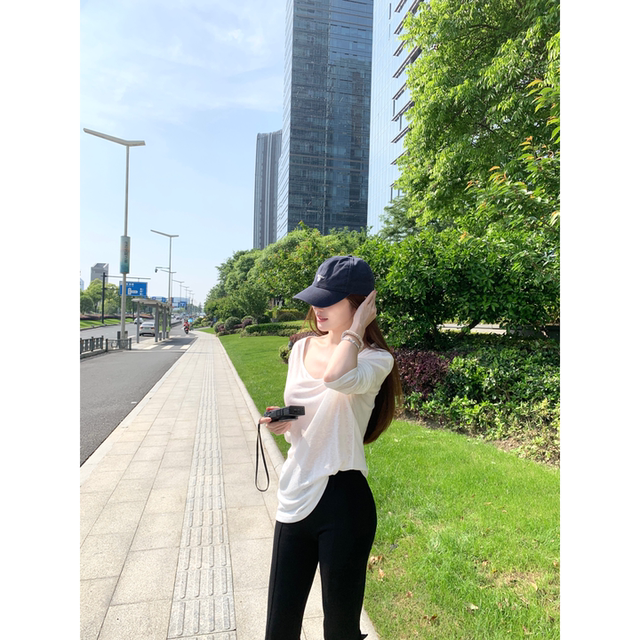04/27 20 00 ງາມສ່ວນຕົວນຸ່ງເສື້ອໄຫມ Lyocell Back Hollow Drape Sunscreen T-shirt