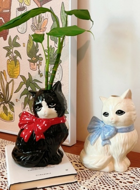 手绘猫咪花瓶摆件 黑白花猫陶瓷花器 创意家居桌面装饰