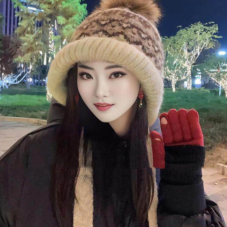 可爱毛绒球针织帽子女秋冬加厚保暖显脸小毛线帽护耳防寒套头帽女,淘宝优惠券,粉丝福利购,淘宝优惠卷