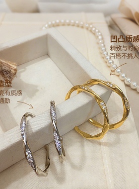小众轻奢莫比乌斯耳环2026新款
