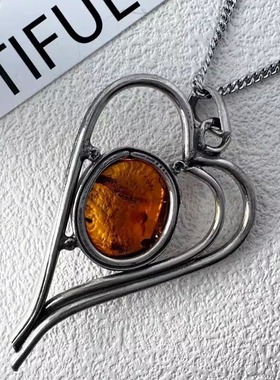 大颗琥珀花珀925纯银心形项链