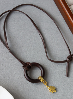 圆环吊坠项链 博主同款张度磨砂工艺皮绳长款毛衣链圆环吊坠项链