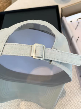 ins风小马棒球帽新款潮流春夏彩色显脸小休闲运动鸭舌帽防晒百搭