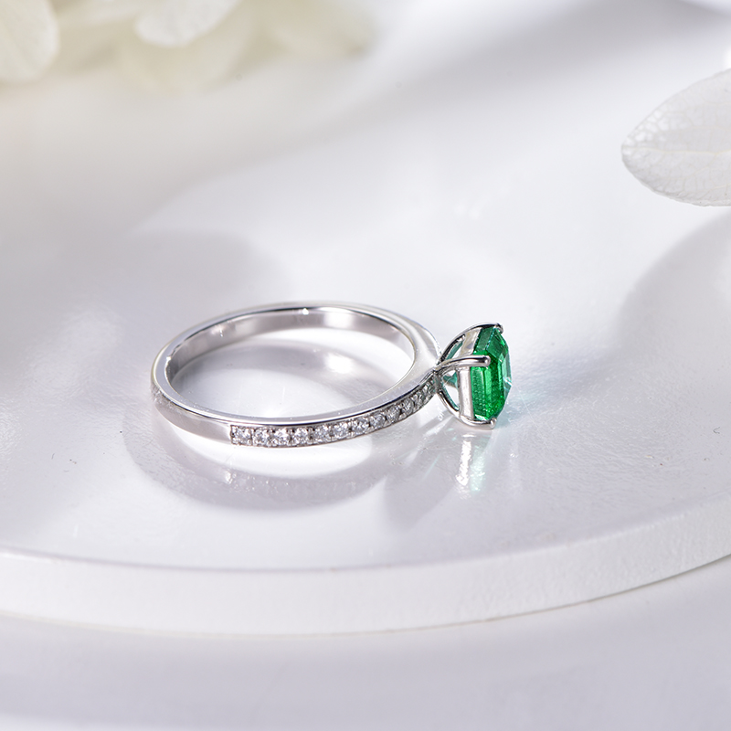 米莱珠宝0.72克拉天然赞比亚祖母绿宝石戒指女18k金镶嵌钻戒定制 - 图1