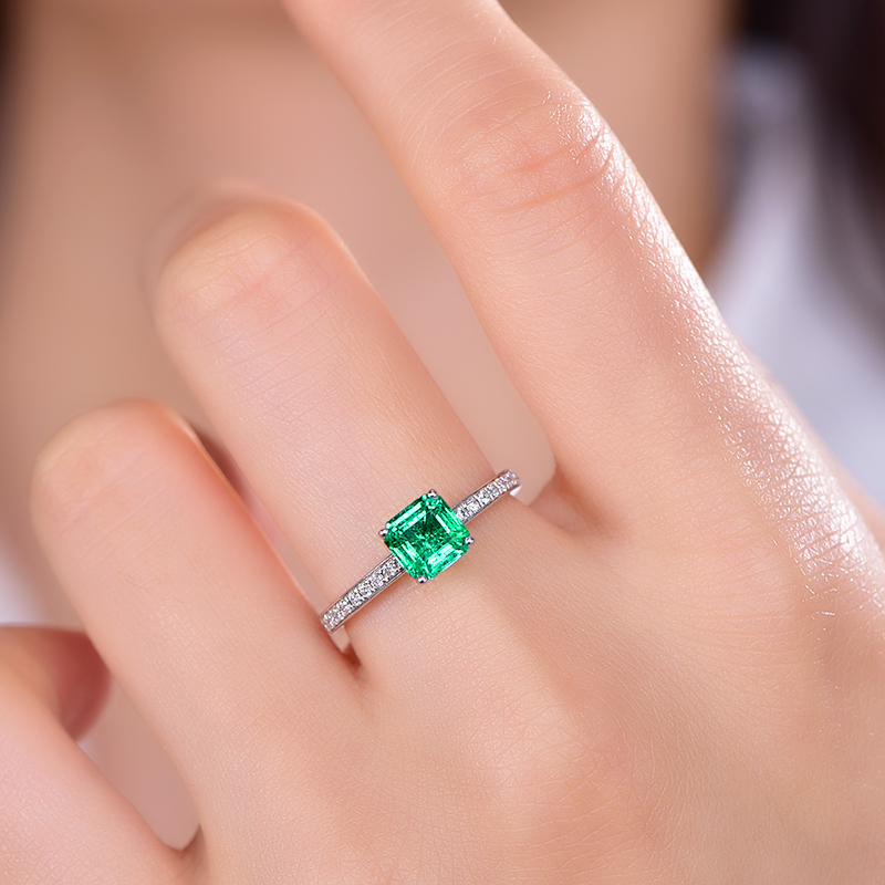 米莱珠宝0.72克拉天然赞比亚祖母绿宝石戒指女18k金镶嵌钻戒定制 - 图3