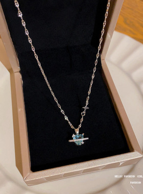 蓝色锆石爱心钛钢项链女