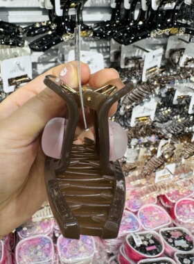 果冻棕色后脑勺盘发甜美可爱风