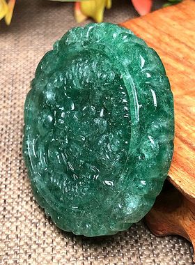 天然绿草莓晶龙牌吊坠男款民族风