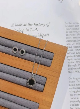 简悦银饰通体S925纯银微镶蝴蝶结四叶草时尚锁骨项链耳钉套装