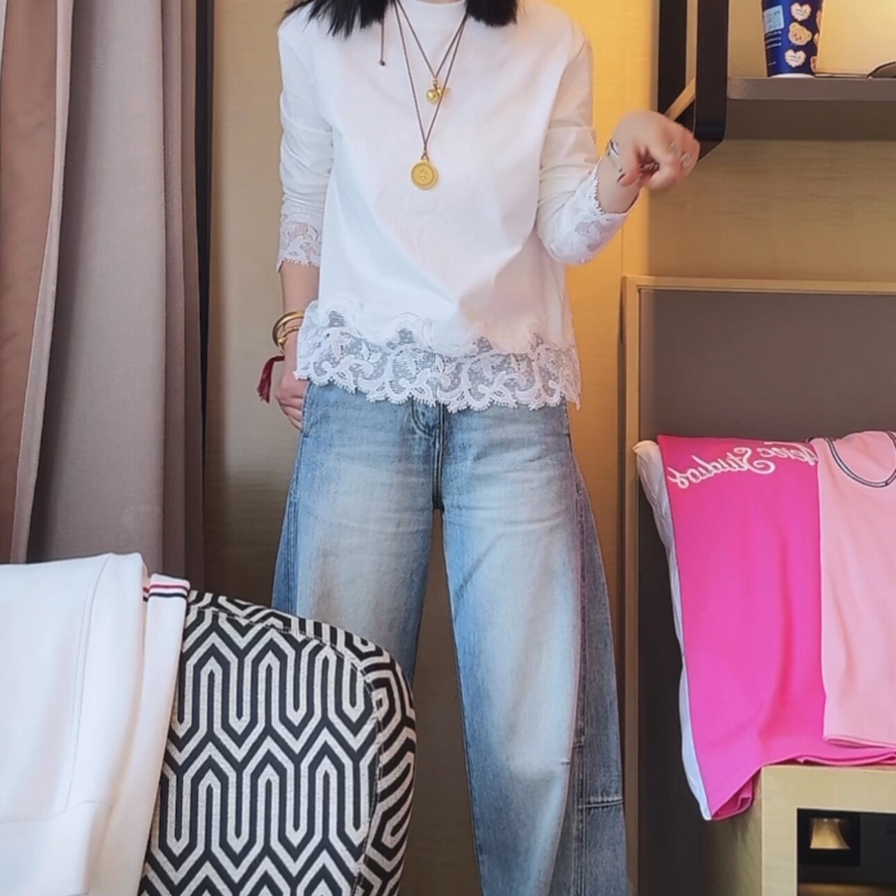 蕾丝拼接长袖T恤女2025年春季新款时尚休闲宽松百搭显瘦纯色上衣,淘宝优惠券,粉丝福利购,淘宝优惠卷