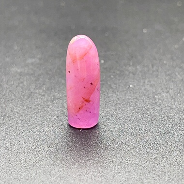 上新12.68ct天然红宝石裸石吊坠 冰透粉紫原矿7*20mm专柜正品保真