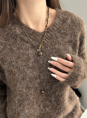 2026小马吊坠长款轻奢毛衣链