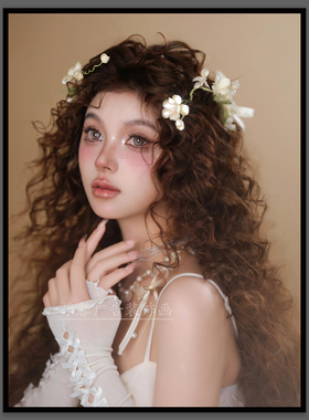 新款新娘化妆造型装饰画彩妆学校教室挂画美妆工作室宣传壁画