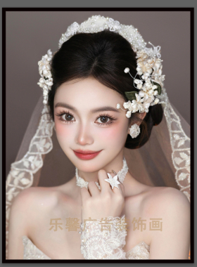 新品化妆造型装饰画新娘海报彩妆工作室壁画婚纱摄影学校教师挂画