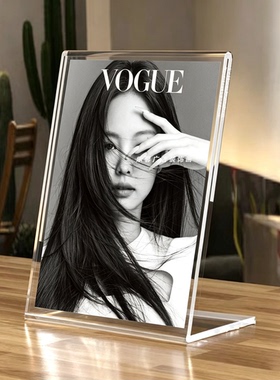 韩国金珍妮jennie摆台海报定制