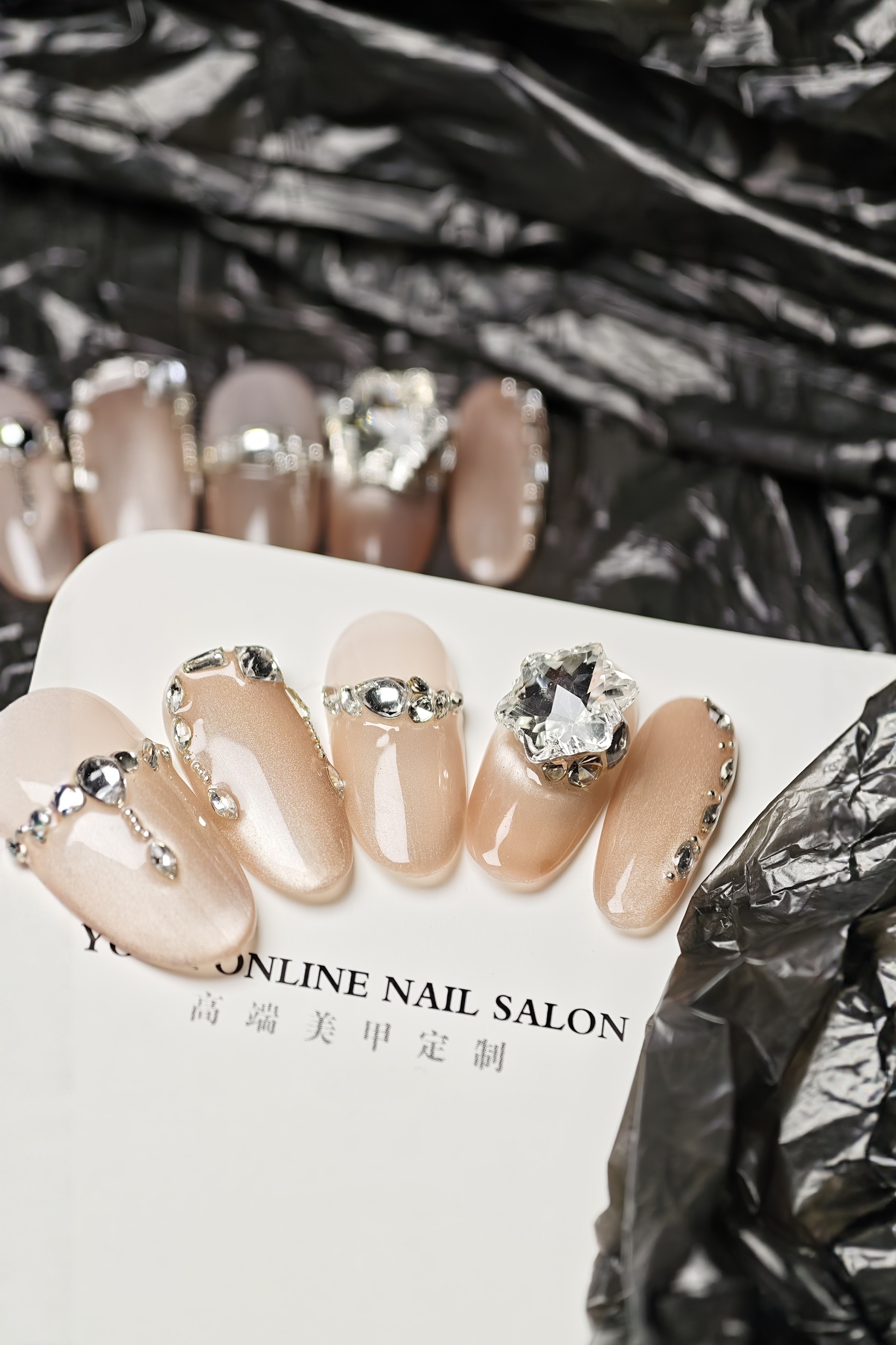 纯手工穿戴甲长椭圆高级感贴钻轻奢猫眼长款美甲片新款显白纯欲,淘宝优惠券,粉丝福利购,淘宝优惠卷