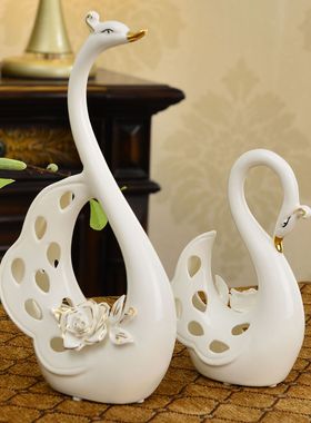 简约现代家居陶瓷小天鹅摆件客厅装饰品一对欧式创意工艺品结婚