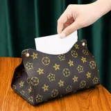 Творческий автомобиль внутри бумажной тканевой коробки -Стенка -Простая кожаная кожаная бумажная бумага набор автомобиля с высоким датчиком.