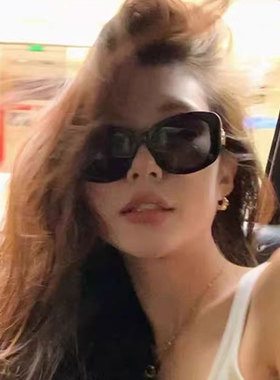 黑色粗框太阳镜网红带钻墨镜