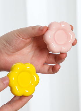 创意陶瓷花转转乐底座装饰品小摆件可爱陶瓷工艺品小配件玩偶托盘