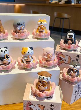 好运连连佛系可爱手工摆件高级感公仔办公桌面装饰树脂公仔新款女