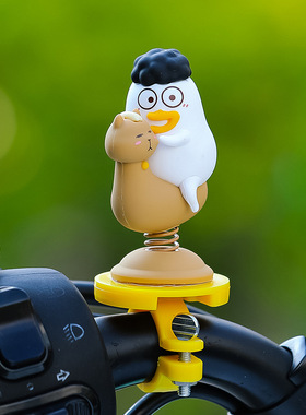 电动车摆件卡通公仔创意车载饰品小刘鸭摇摇乐电车装饰小配件新款
