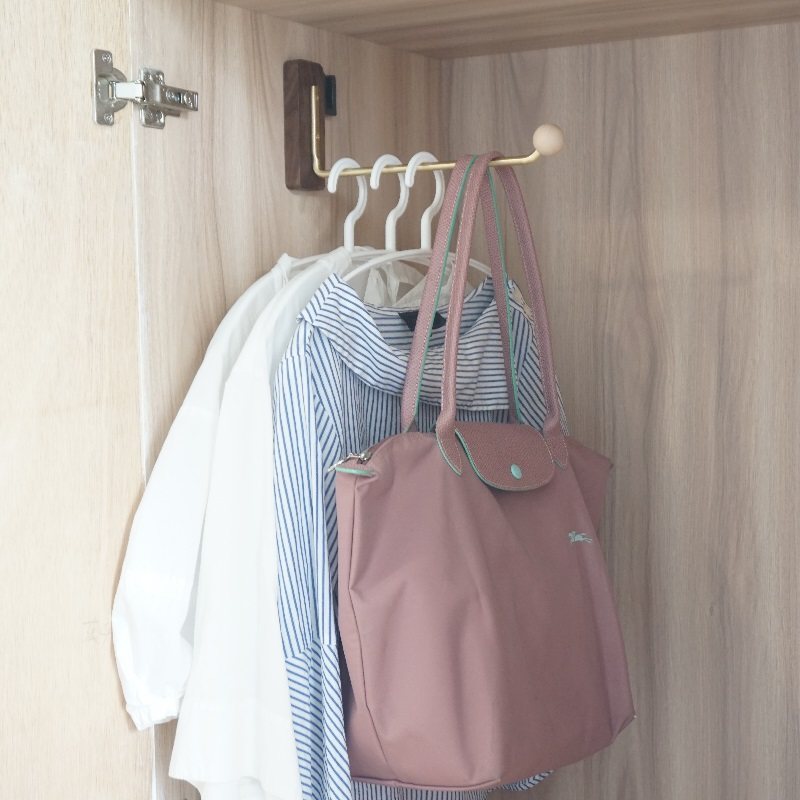 玄关衣帽架壁挂黑胡桃实木隔夜衣墙面收纳架免打孔卧室橱柜挂衣架 - 图2