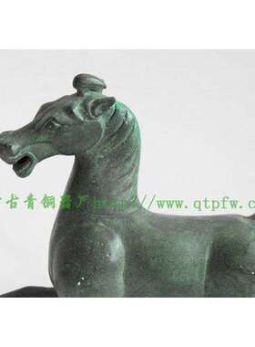 汉代纯铜青铜器客厅桌面仿古摆件工艺品马踏飞燕铜奔马居家装饰品