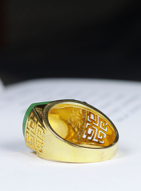 （古晨珠宝）俄罗斯和田玉苹果绿碧玉18k金镶嵌戒指指尖温柔9g