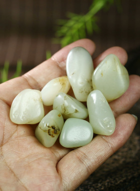 古晨新疆和田玉白玉籽料原石手串