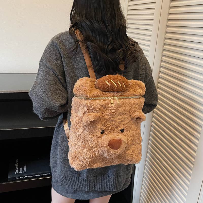 卡通可爱面包小熊毛毛双肩包女孩秋冬毛绒背包超萌小熊造型小书包 - 图2