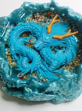 手绘龙摆件盘龙阁栩栩如生蓝龙